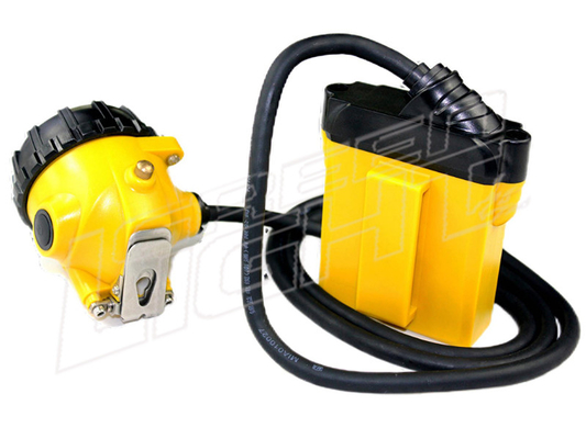 A prueba de agua grado IP68 GL12-A con tiempo de trabajo de 13-15 horas y una luz principal dos luces auxiliares