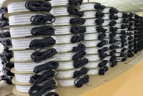 36V LED de banda blanca de silicona resistente al agua LED de neón exterior 6000K Super brillante 35W/Roll COB LED de banda